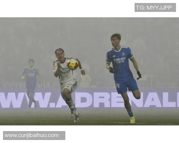 足球冷凡揭秘：那些被忽视的冷门赛事与球员背后的故事